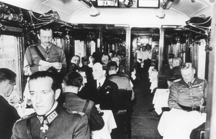 1942_010 1